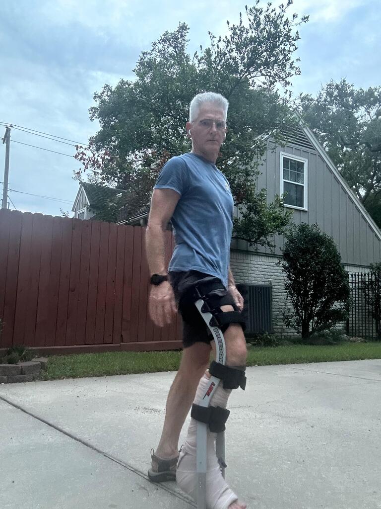 Hands Free Crutch - Crutch Alternative - Freedom Leg – Freedom Leg brace